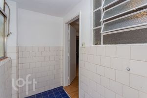 Image 13 - 896846