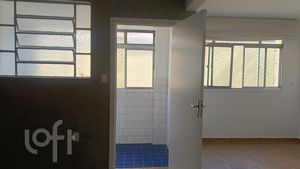 Image 3 - 896846