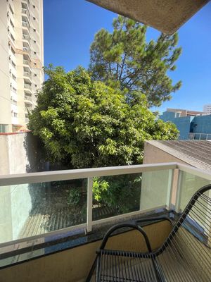 Image 6 - 896849
