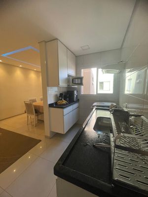 Image 3 - 896849