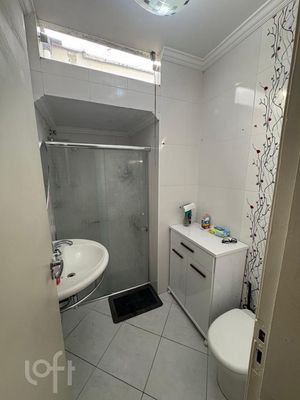 Image 9 - 896857