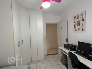 Image 8 - 896910