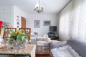 Image 4 - 896917