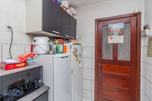 Image 7 - 896924