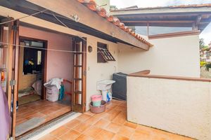 Image 22 - 896924
