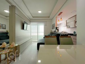 Image 5 - 896925