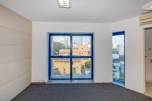 Image 34 - 896927