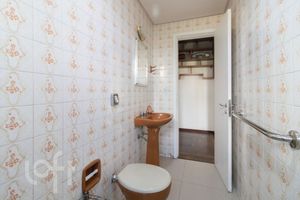 Image 9 - 896928