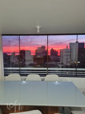 Image 3 - 896942