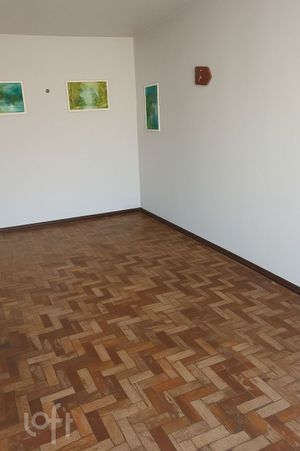 Image 4 - 896950