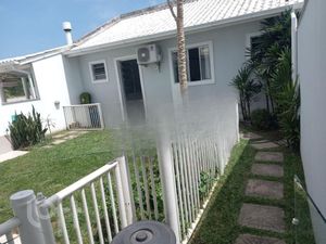 Image 5 - 896957