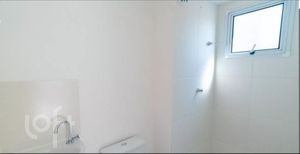 Image 4 - 896959