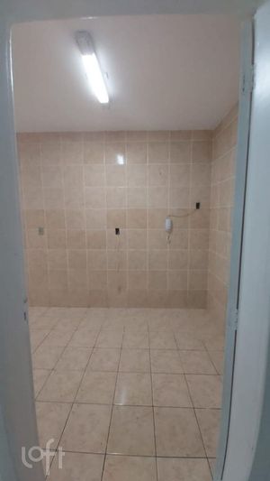 Image 3 - 896960
