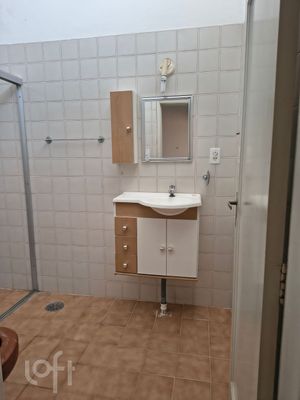 Image 8 - 896964