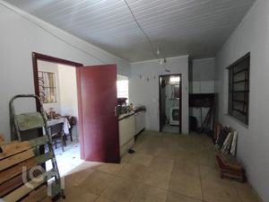 Image 16 - 896968