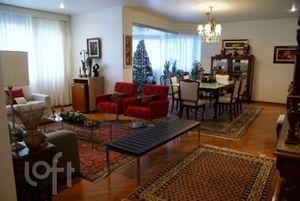 Image 11 - 896969