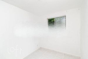 Image 6 - 896973