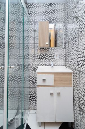 Image 9 - 896973