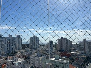Image 7 - 896976