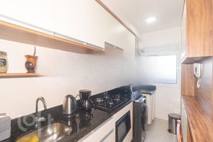 Image 3 - 896978