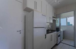 Image 4 - 896979