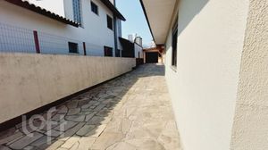 Image 35 - 896980