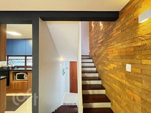 Image 20 - 896981