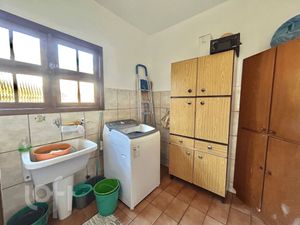 Image 17 - 896983