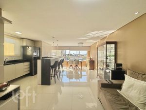 Image 19 - 896987