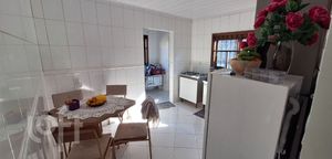 Image 6 - 896995