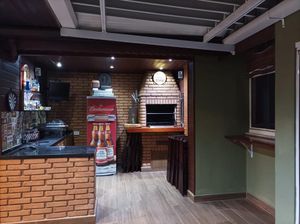 Image 21 - 896996