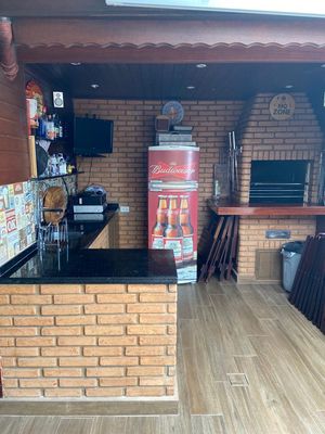 Image 8 - 896996