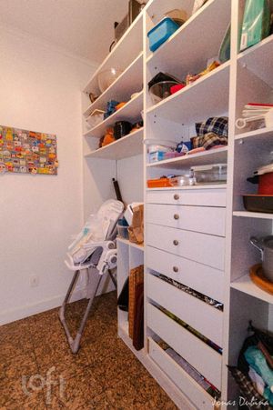 Image 19 - 896997