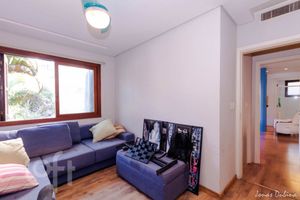 Image 41 - 896997
