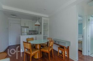 Image 1 - 896999