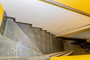 Image 17 - 897003