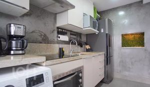 Image 4 - 897006