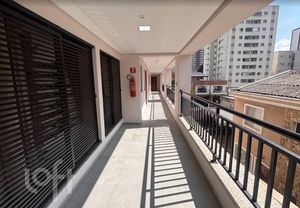 Image 10 - 897013
