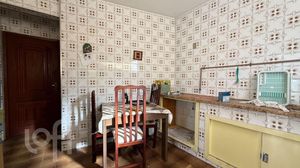 Image 5 - 897016