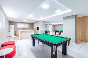 Image 19 - 897022