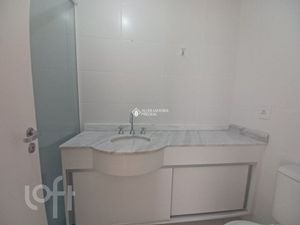 Image 9 - 897022