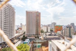 Image 15 - 897040