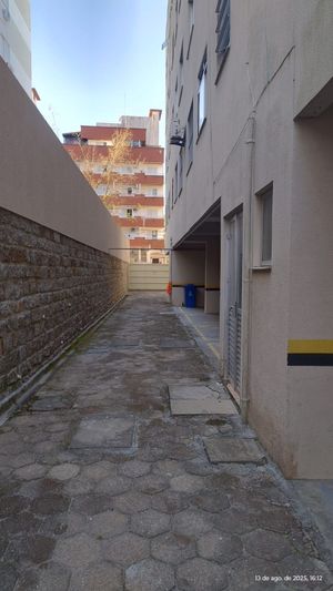 Image 1 - 897043