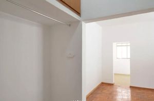 Image 3 - 897239