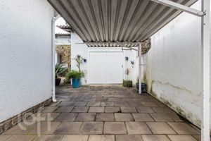 Image 30 - 897247