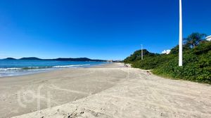 Image 68 - 897291