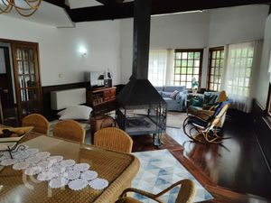 Image 24 - 897292