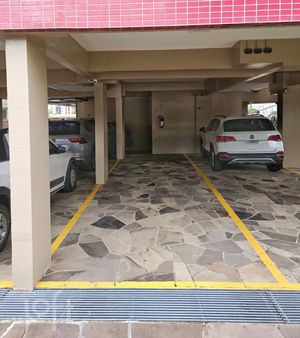 Image 17 - 897295