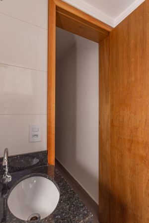 Image 8 - 897296