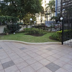 Image 18 - 897297